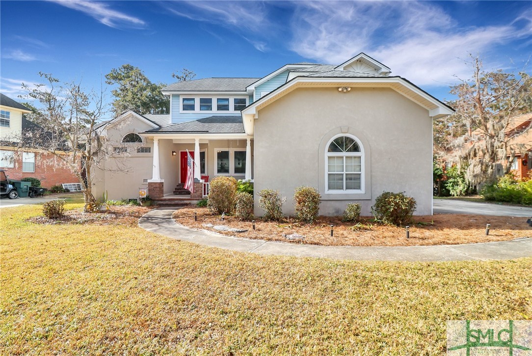 112 Copperfield Drive N