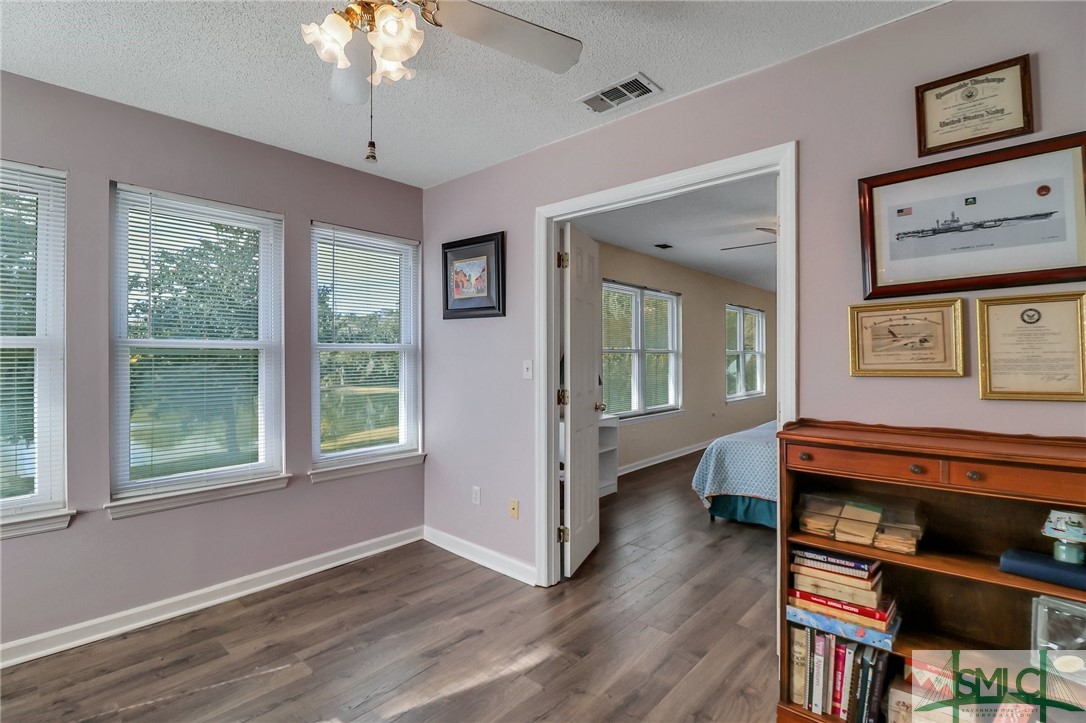 112 Copperfield Drive N
