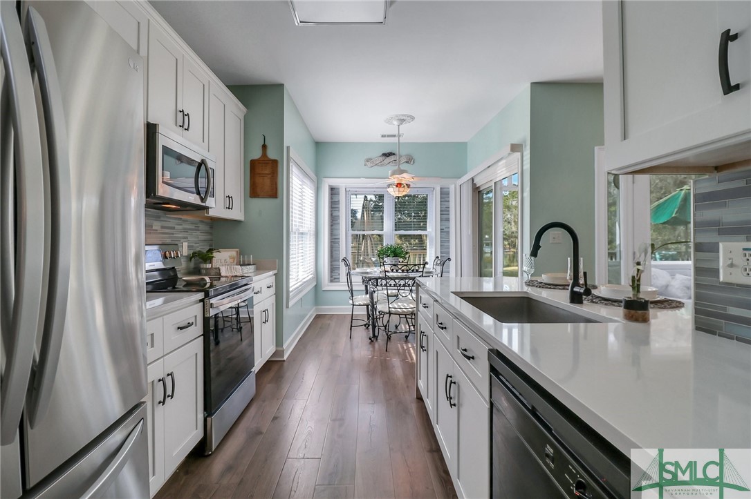 112 Copperfield Drive N
