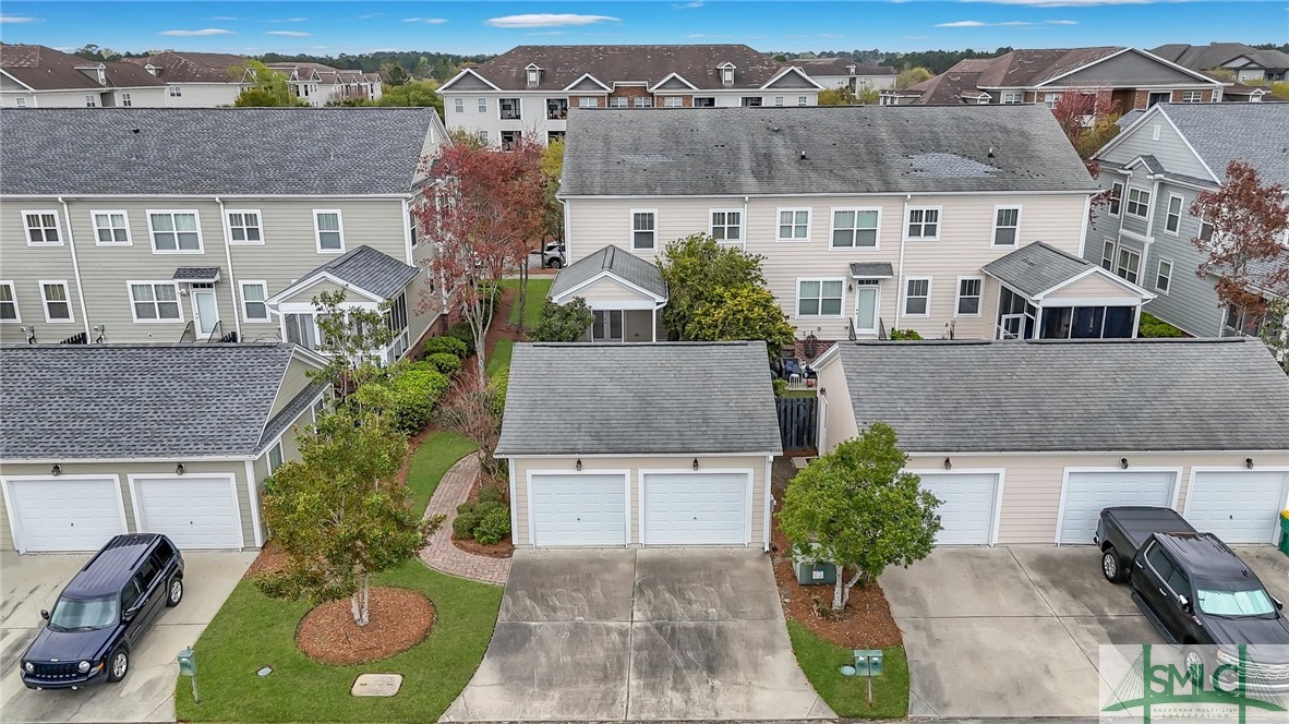 306 Village Green