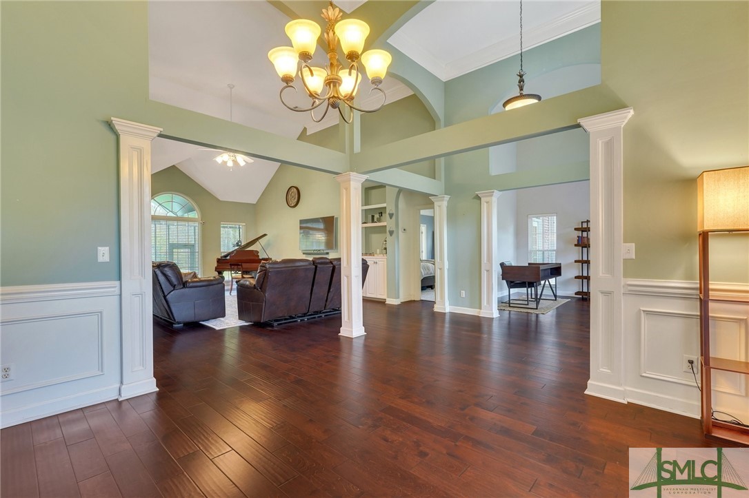 215 McLaughlin Court