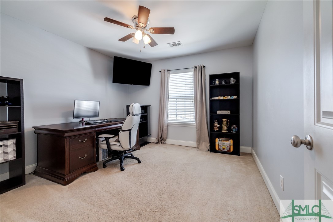 106 Meadowlands Drive