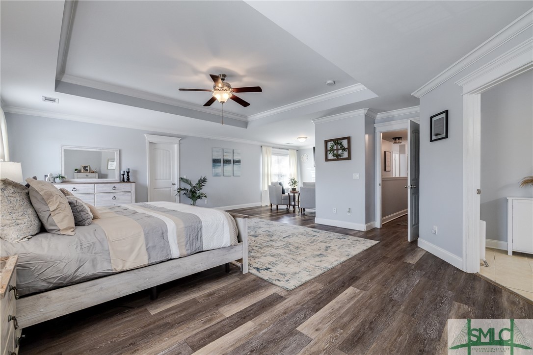 106 Meadowlands Drive