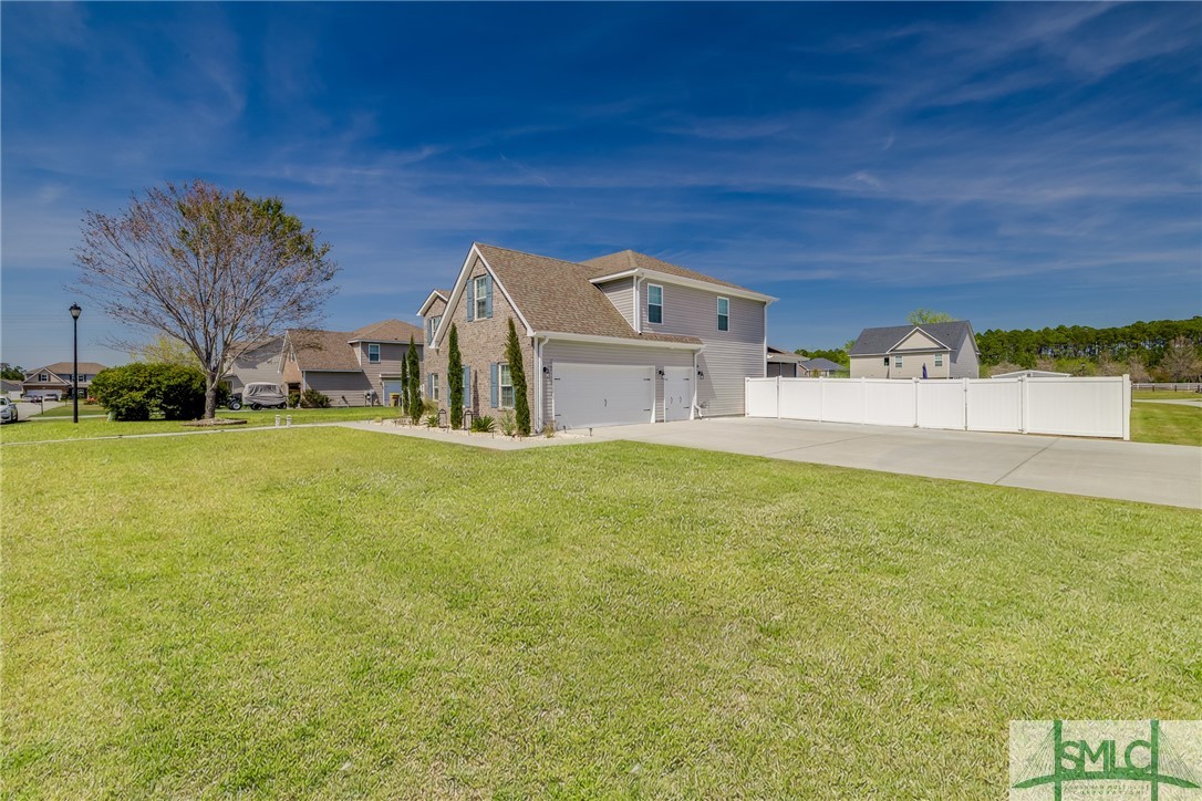 106 Meadowlands Drive