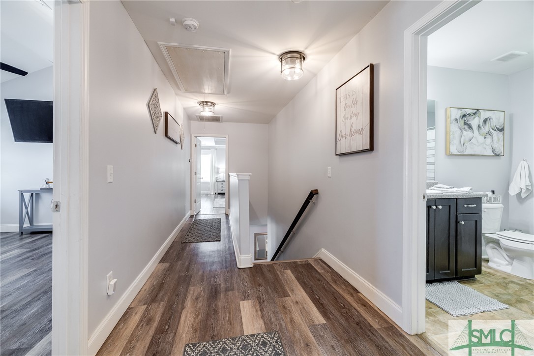 106 Meadowlands Drive