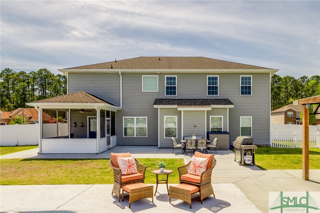 106 Meadowlands Drive