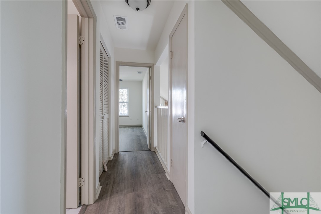 6 Holland Park Court