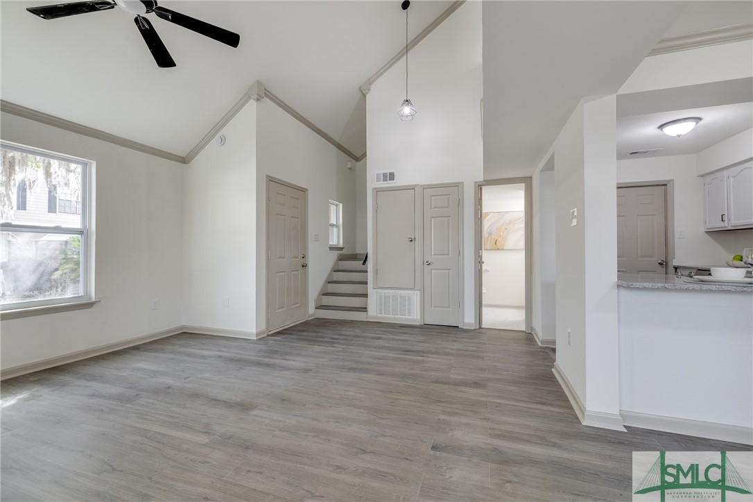 6 Holland Park Court