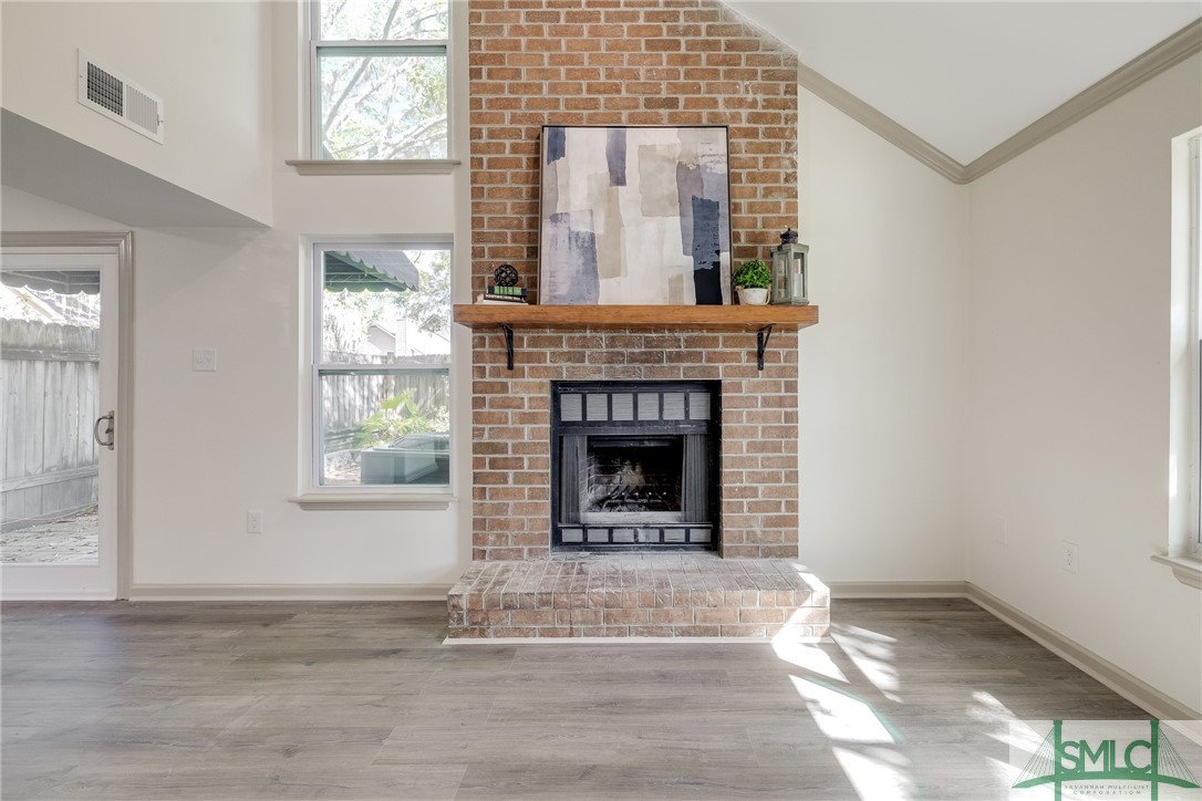 6 Holland Park Court