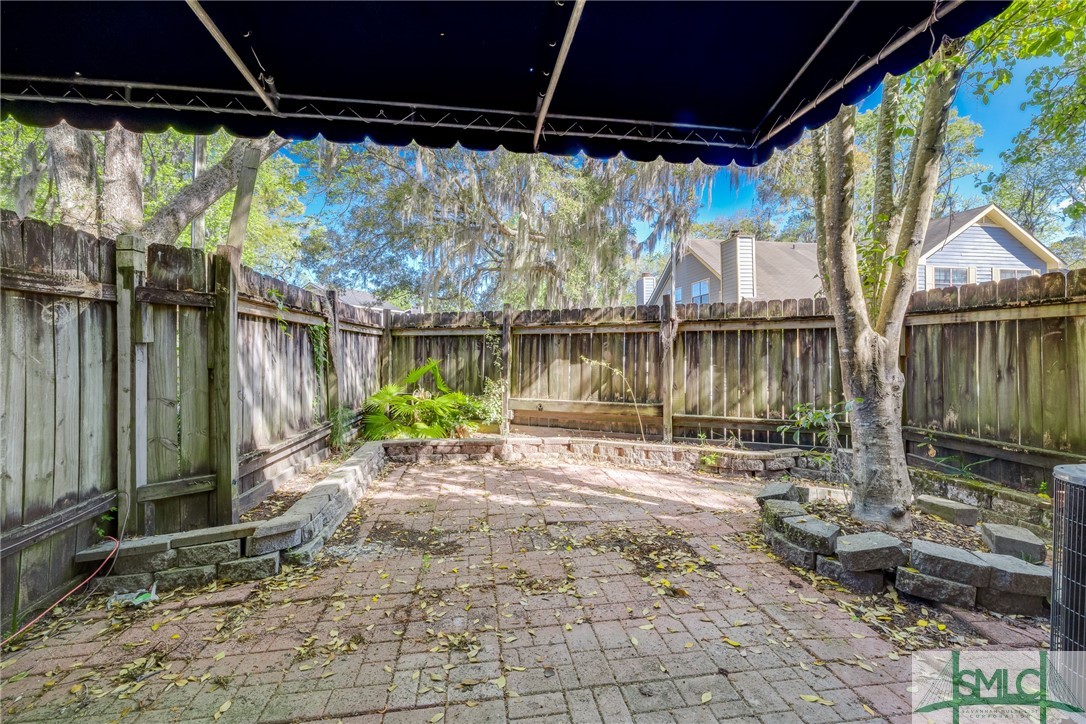 6 Holland Park Court