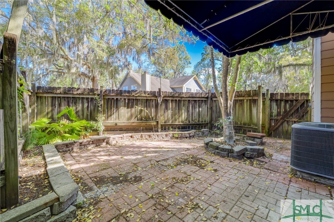 6 Holland Park Court