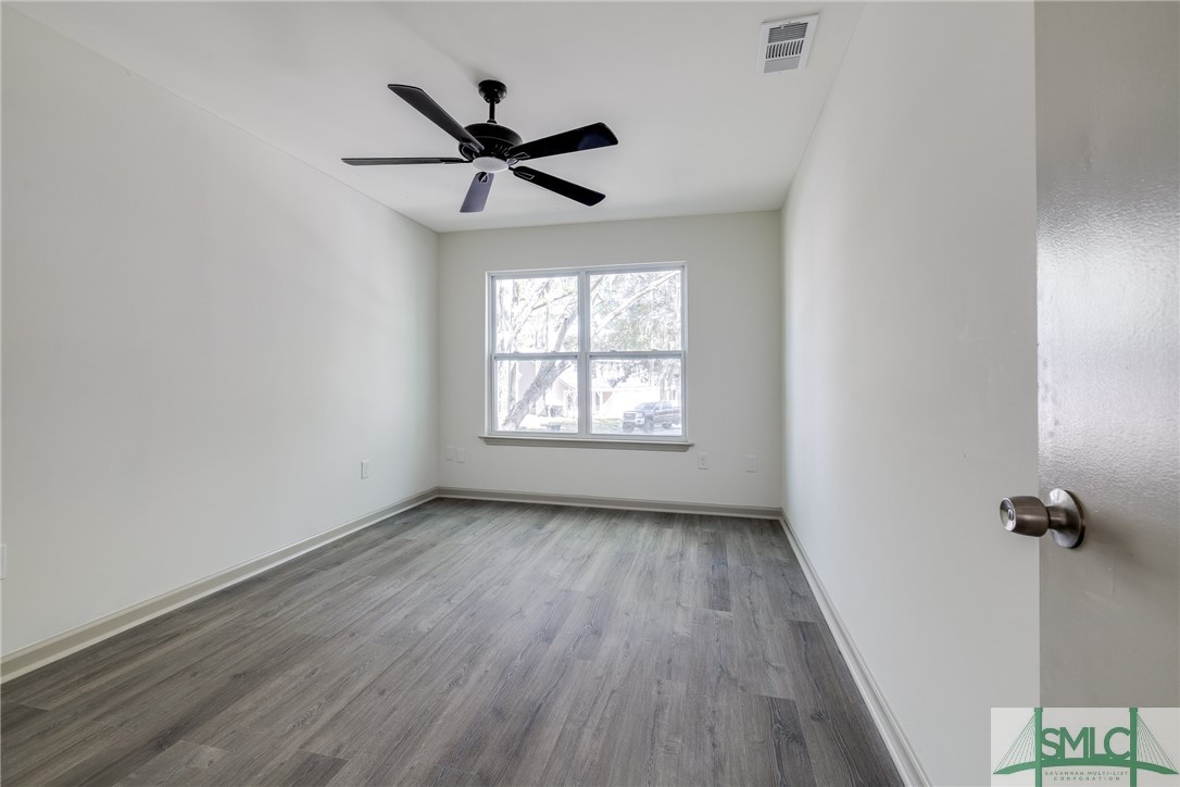 6 Holland Park Court