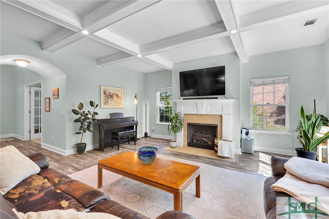 460 Dalcross Drive