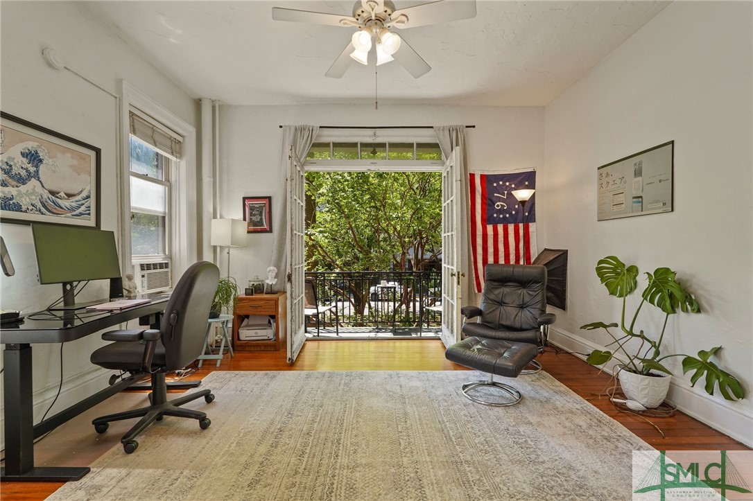 24 E Liberty Street 23