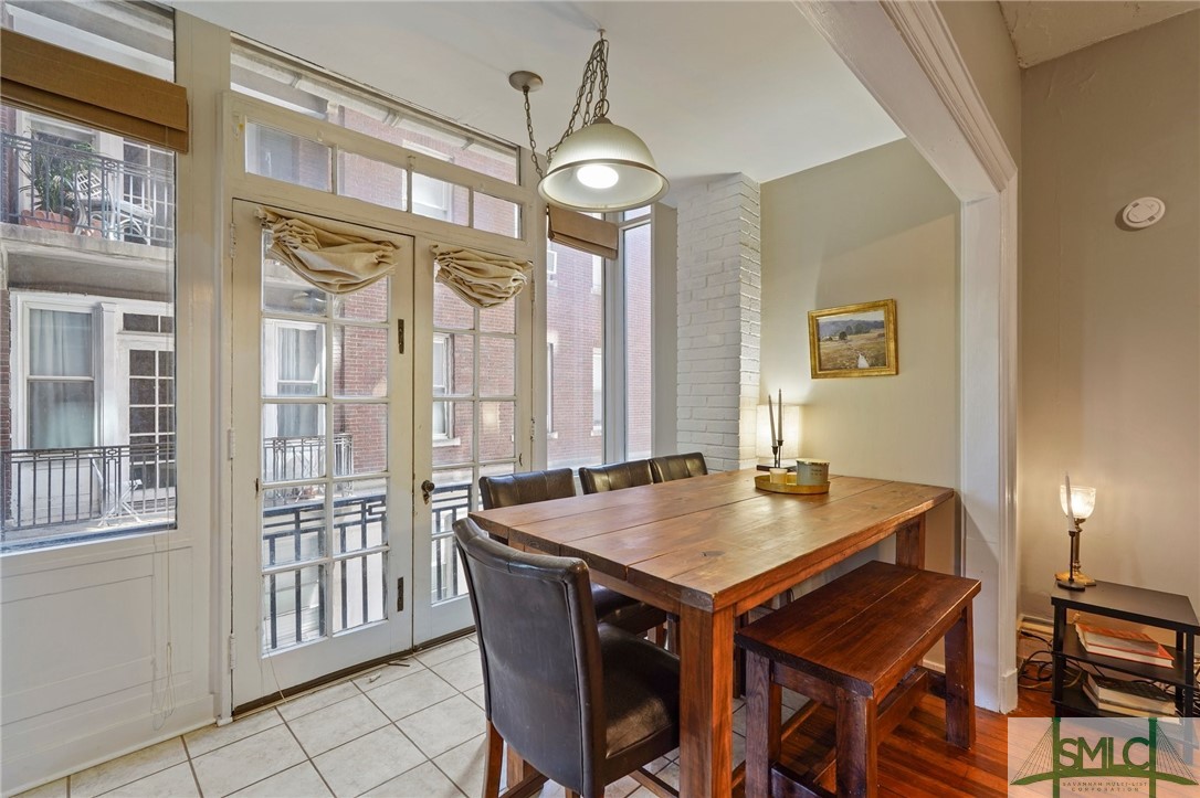 24 E Liberty Street 23