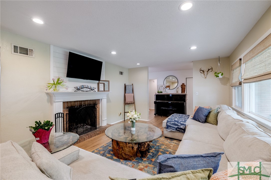 9240 Garland Drive