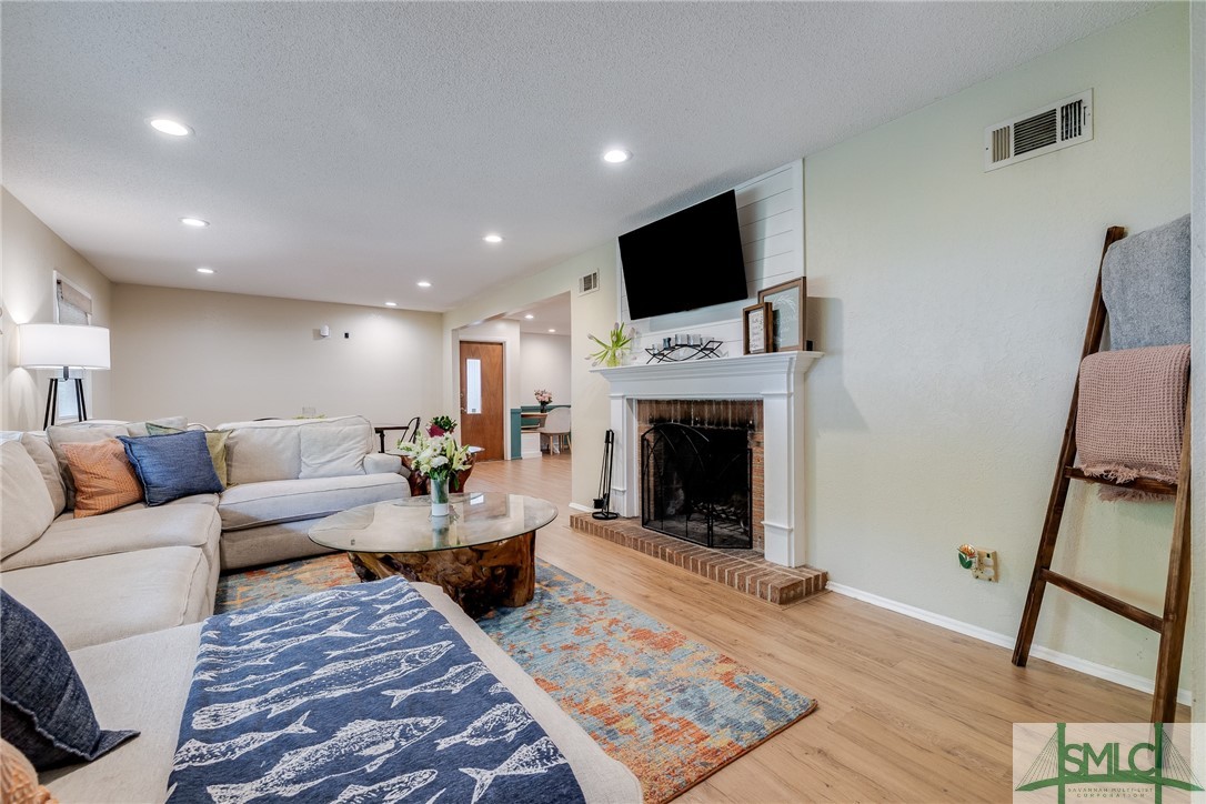 9240 Garland Drive