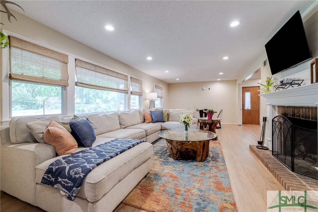 9240 Garland Drive