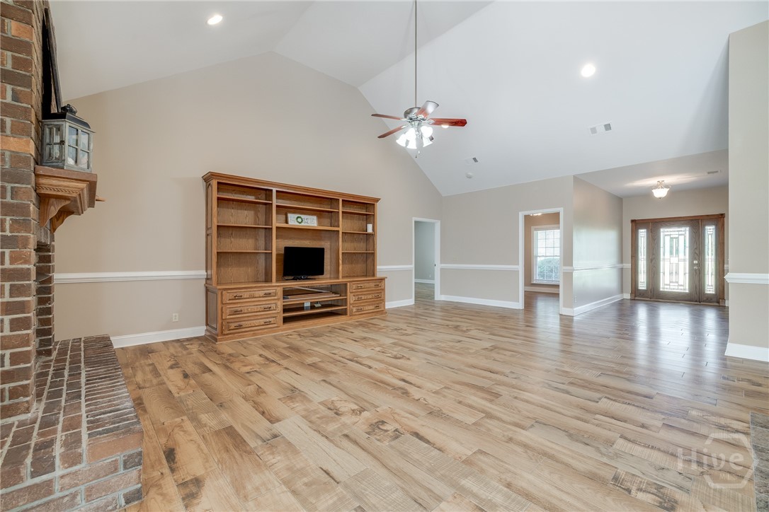 205 Thompson Road