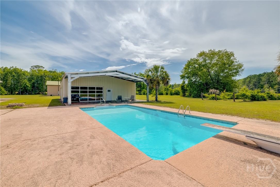 205 Thompson Road