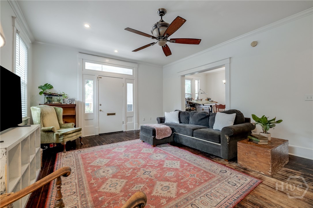 602 W 37th Street