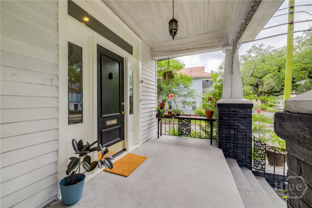 602 W 37th Street
