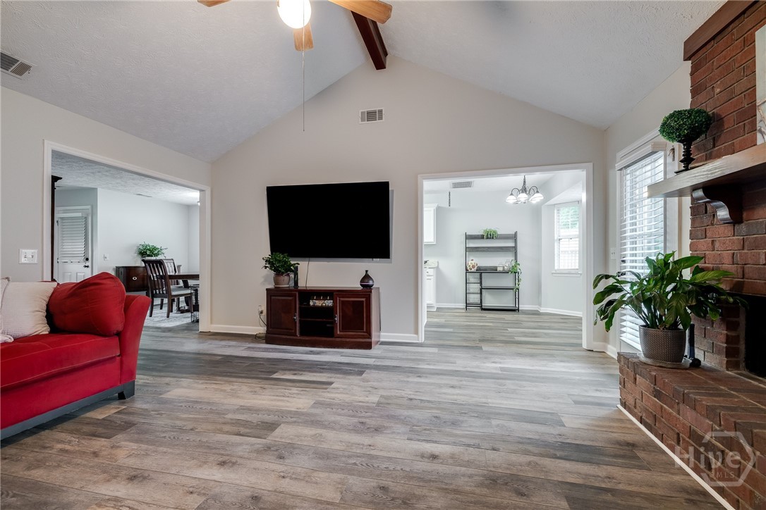 19 S Lake Drive