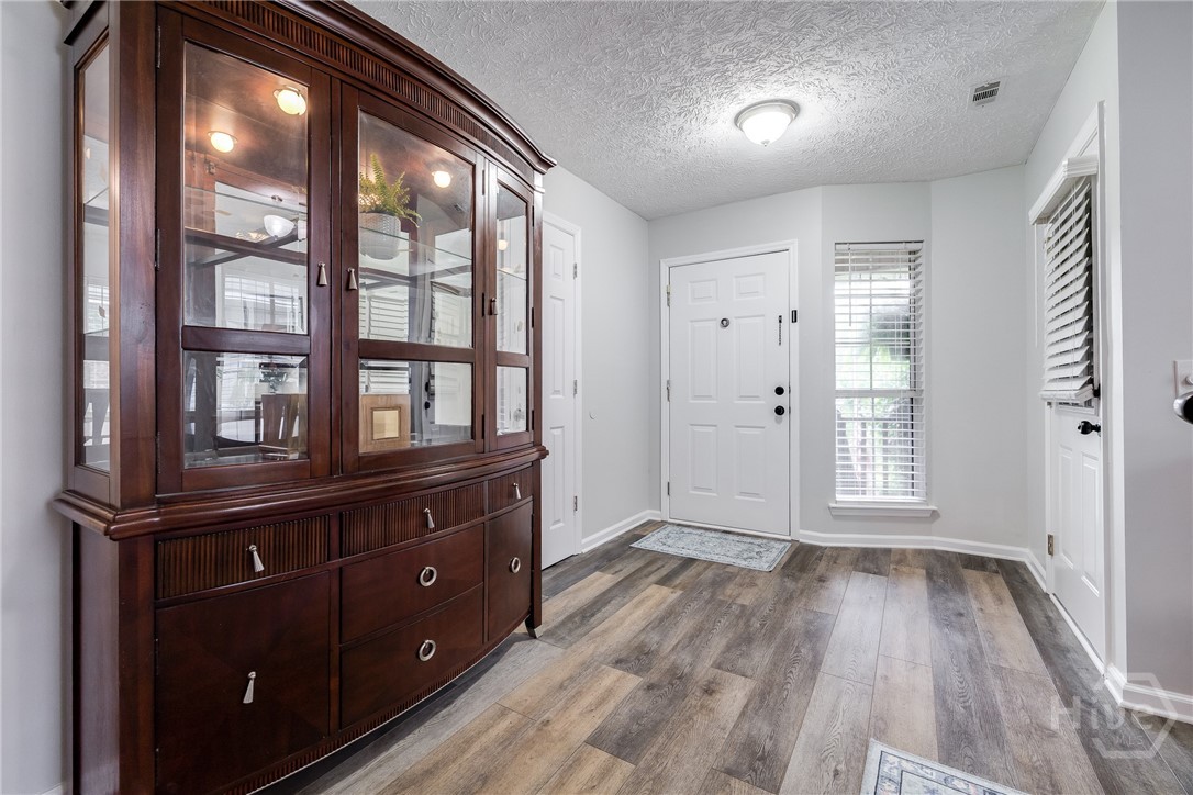 19 S Lake Drive