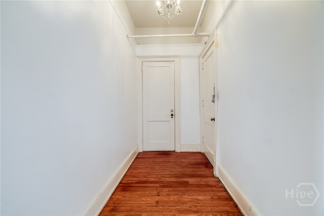 24 E Liberty Street 44