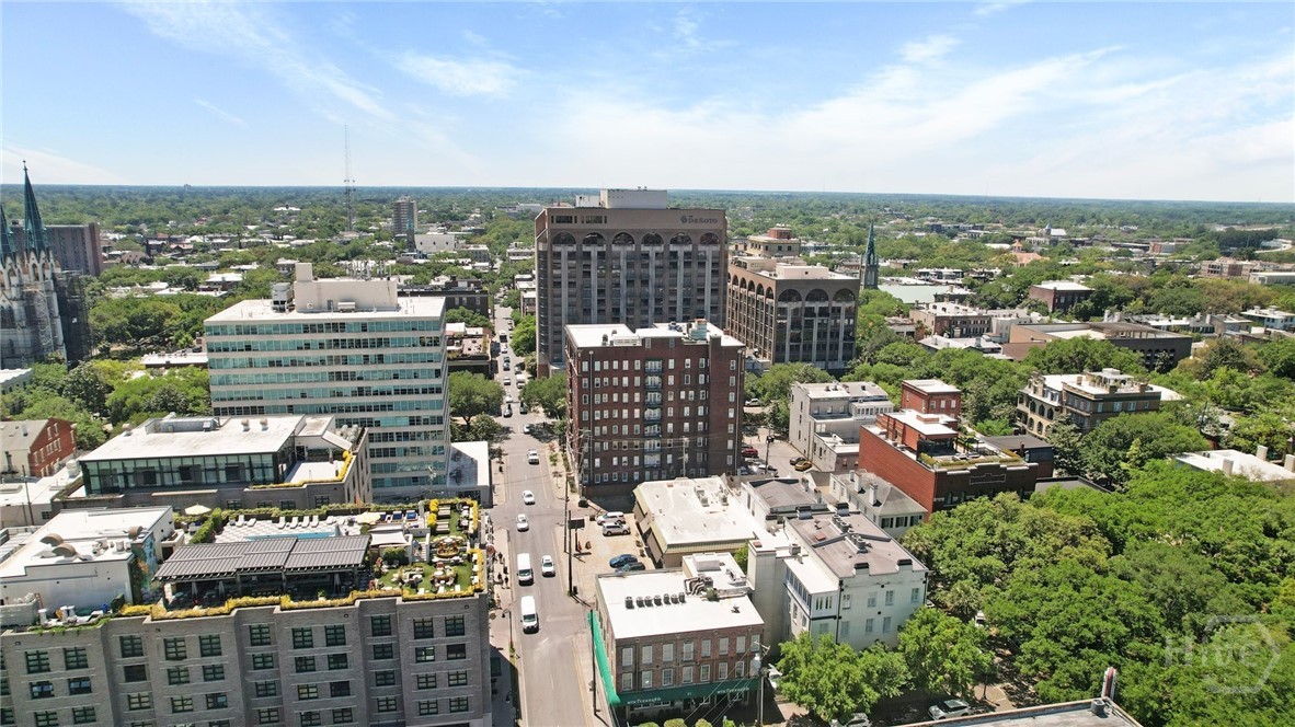 24 E Liberty Street 44