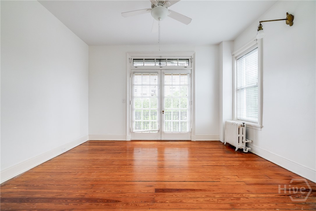 24 E Liberty Street 44
