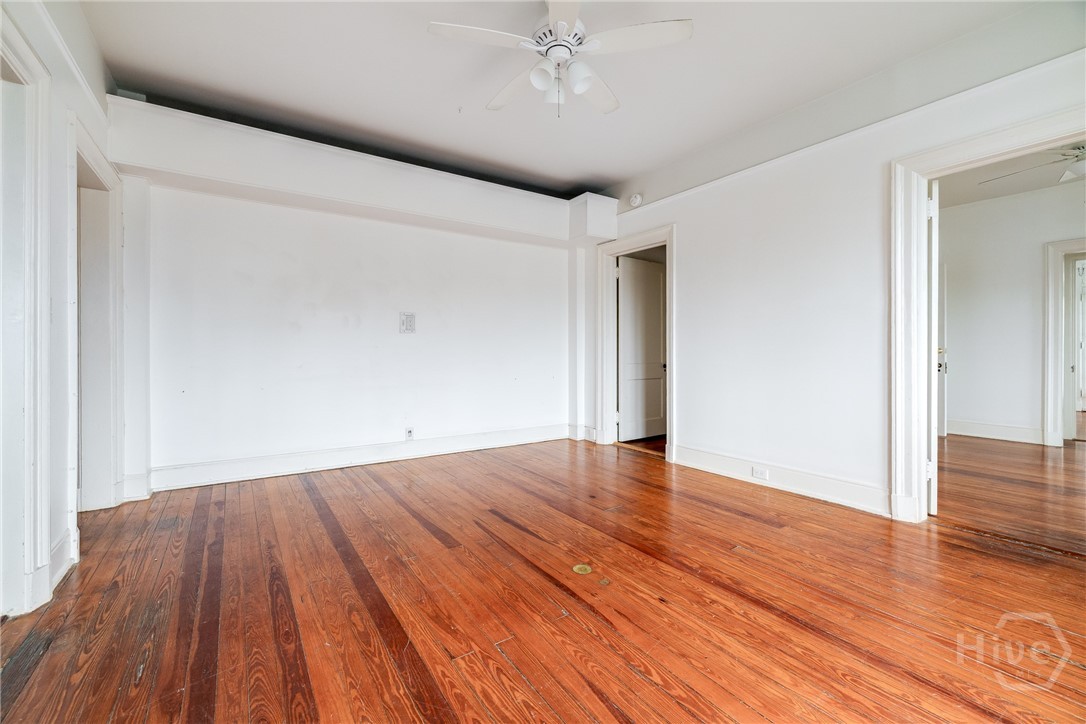 24 E Liberty Street 44