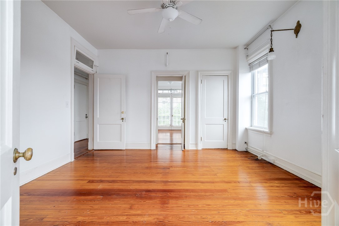 24 E Liberty Street 44