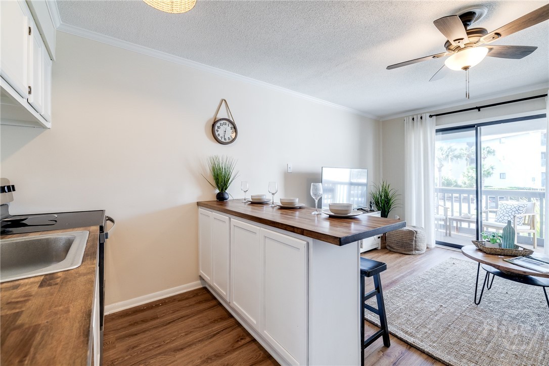 1217 Bay Street 105A