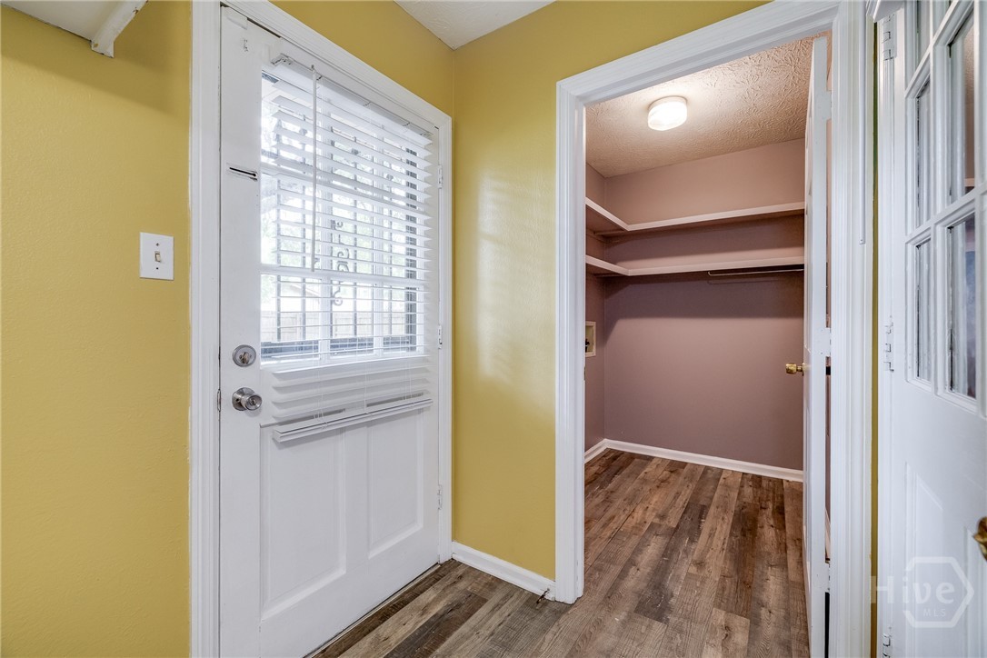 41 Barrington Circle