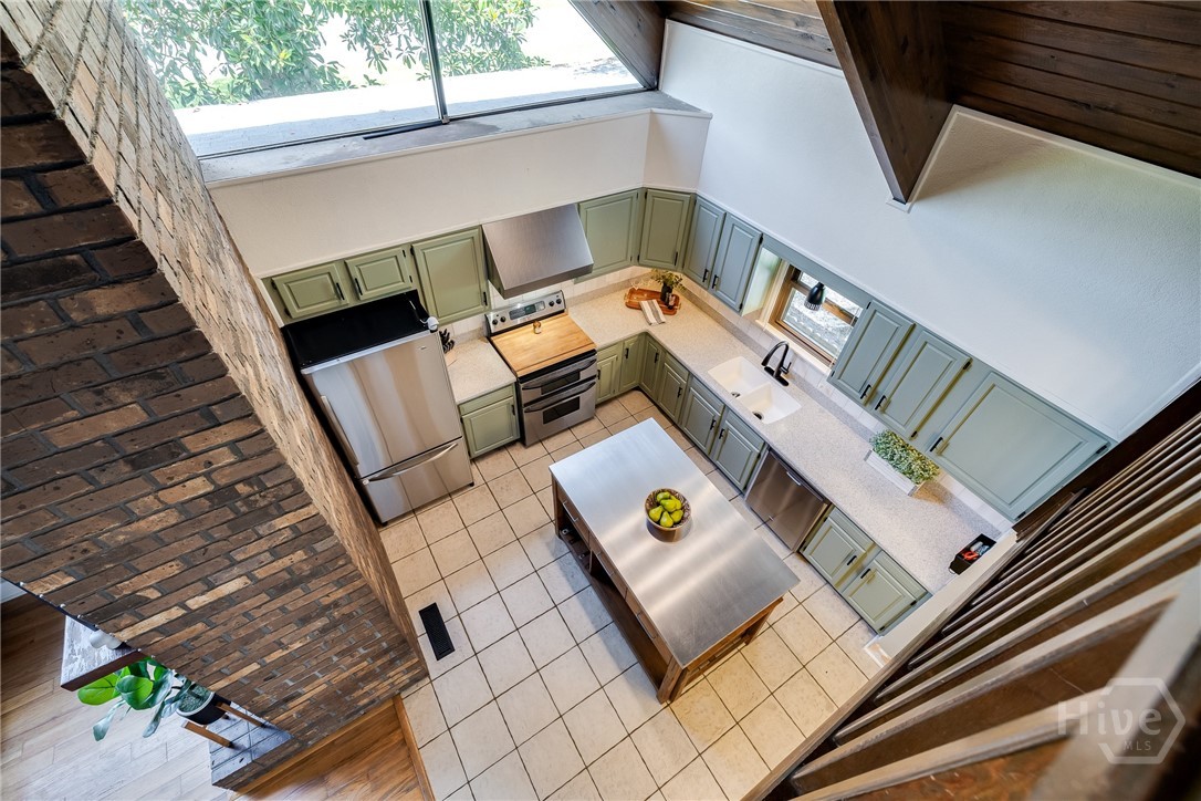 323 Benton Drive