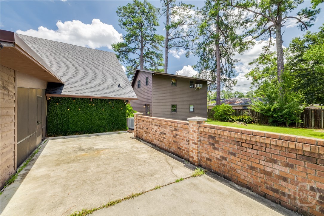 323 Benton Drive