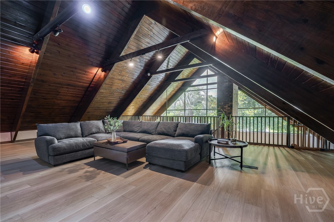 323 Benton Drive
