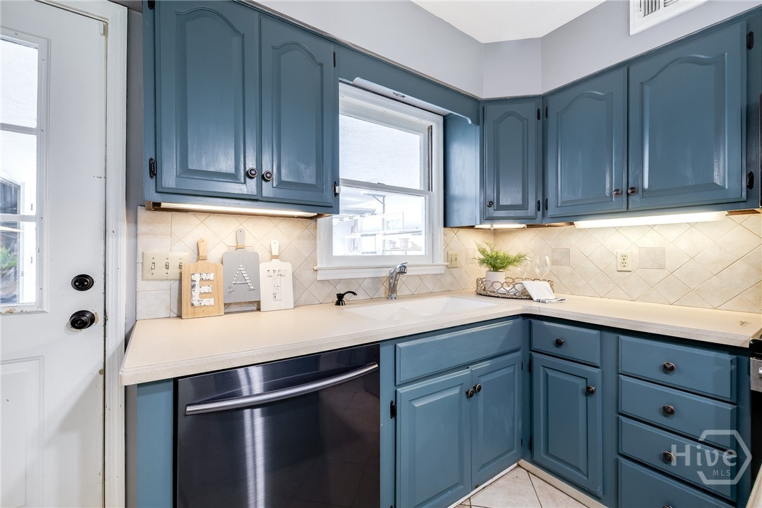 17 Oak Pointe Drive