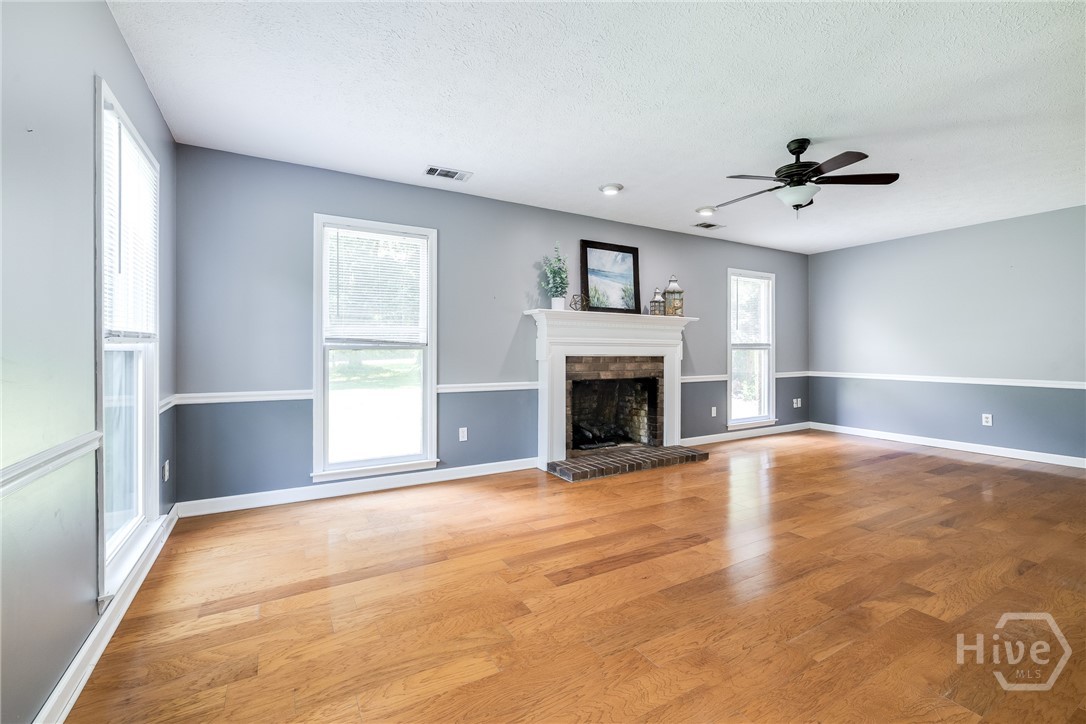 17 Oak Pointe Drive