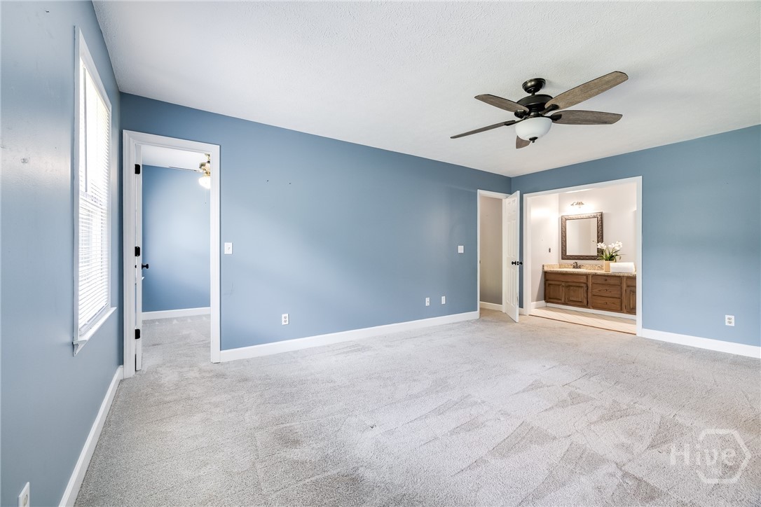 17 Oak Pointe Drive