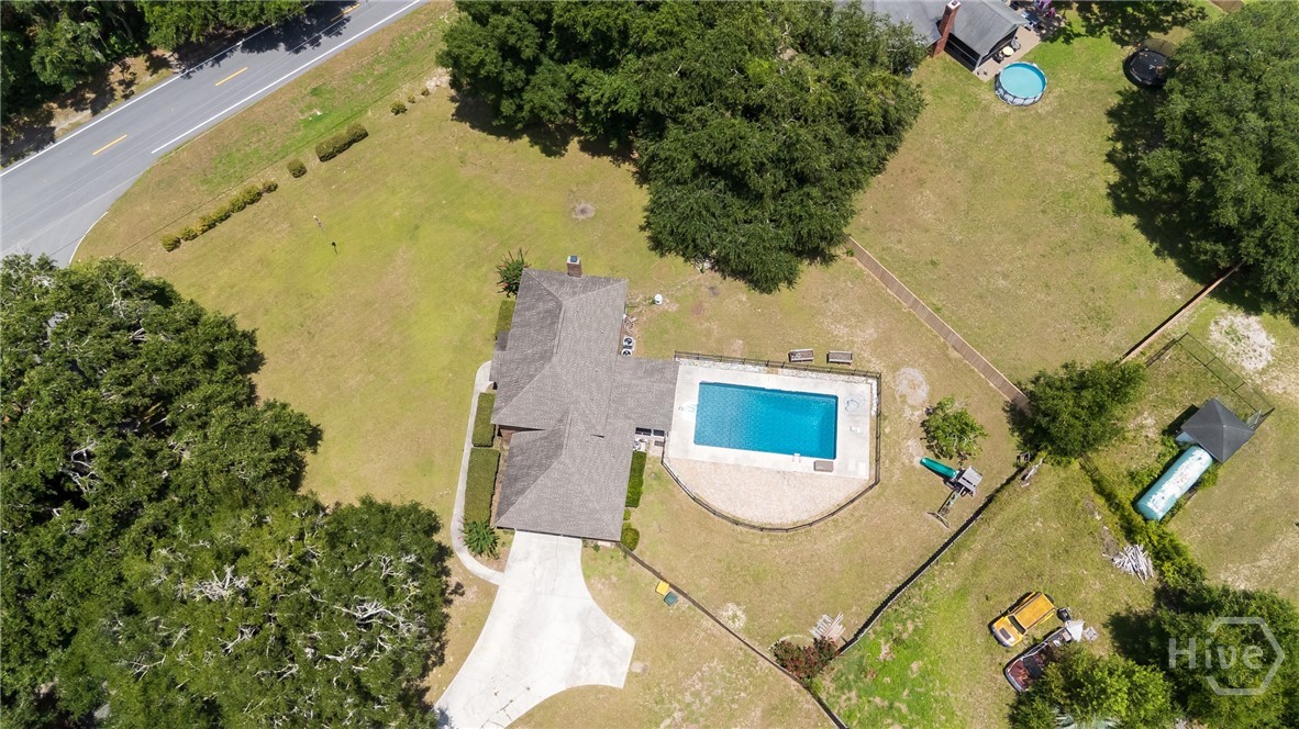 17 Oak Pointe Drive