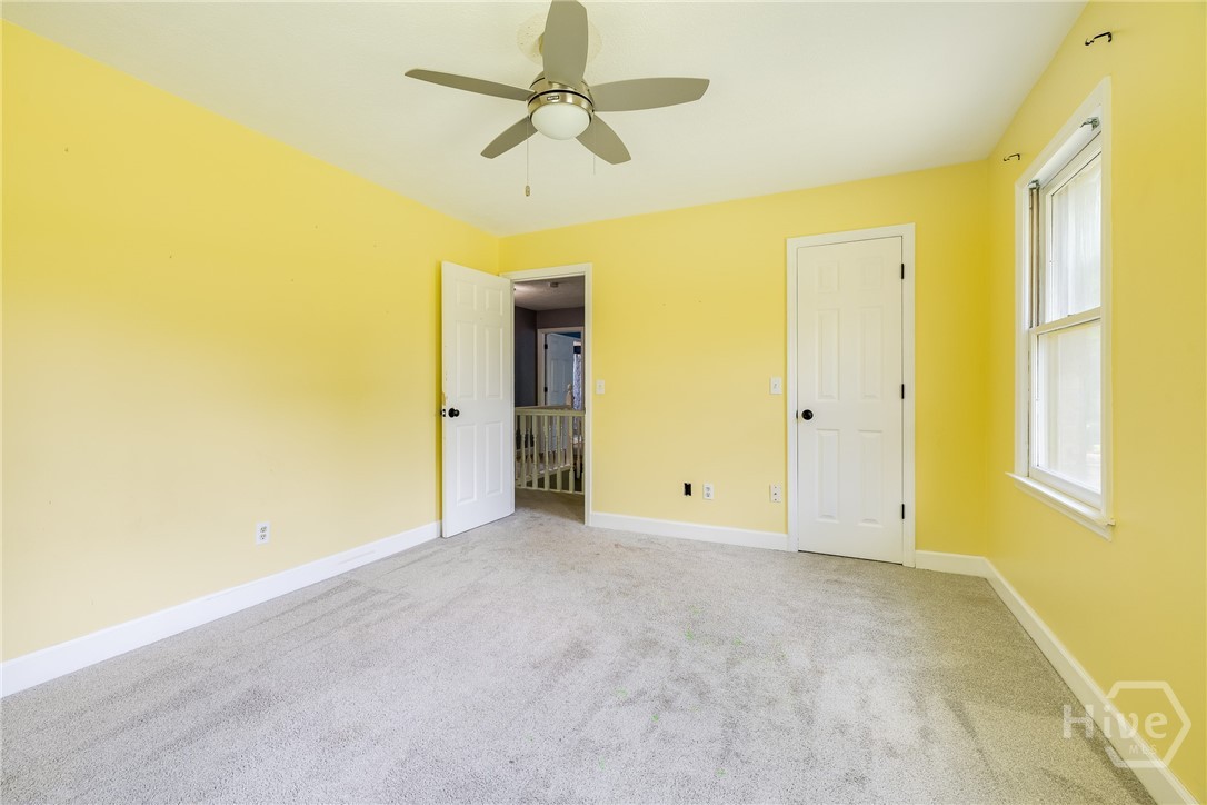 17 Oak Pointe Drive