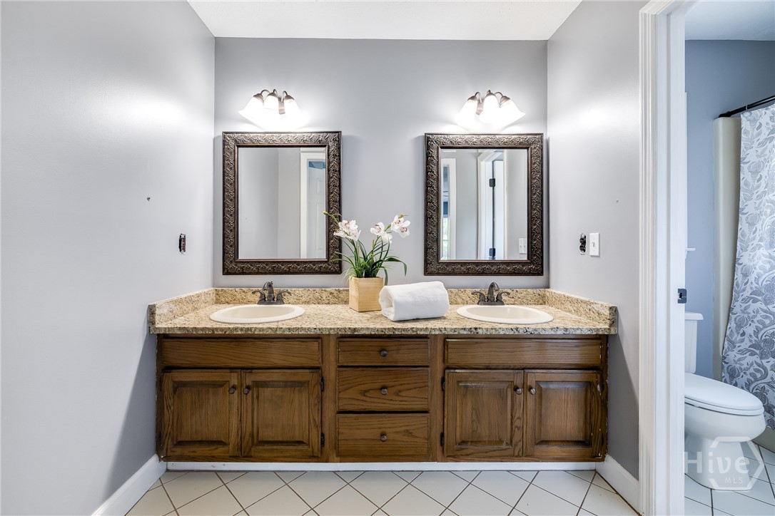 17 Oak Pointe Drive