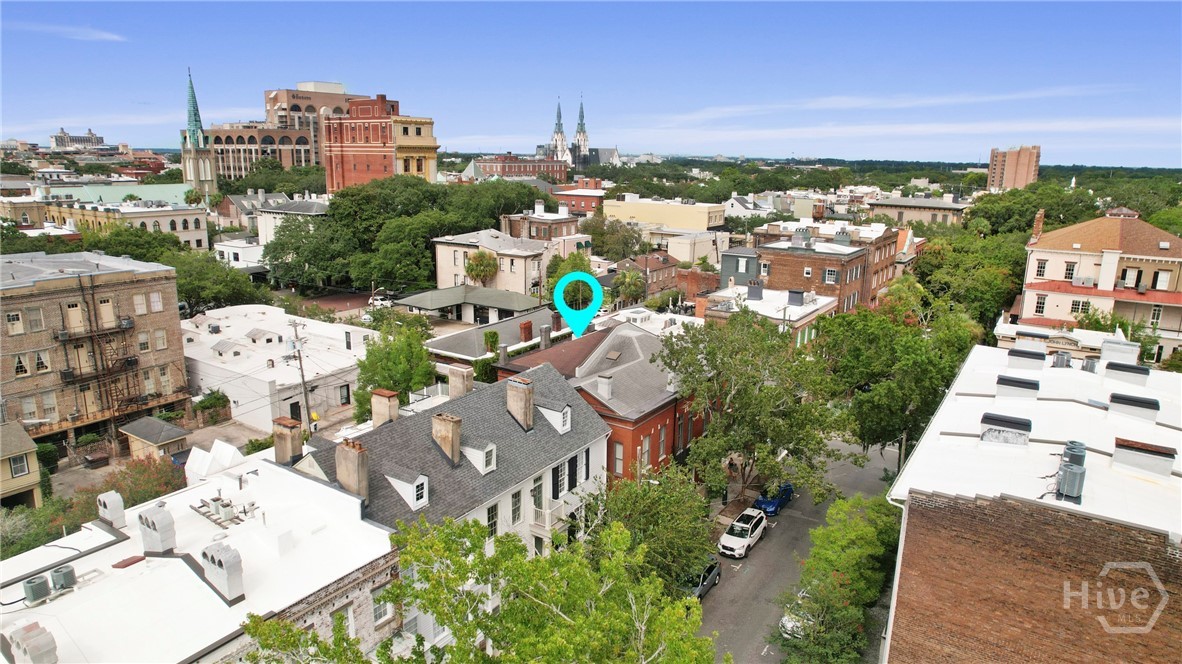 415 Whitaker Street