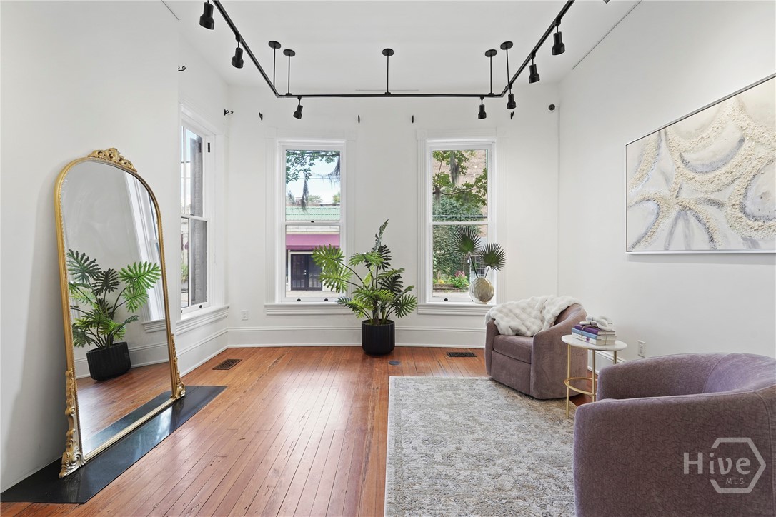 415 Whitaker Street