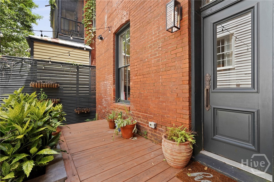 415 Whitaker Street