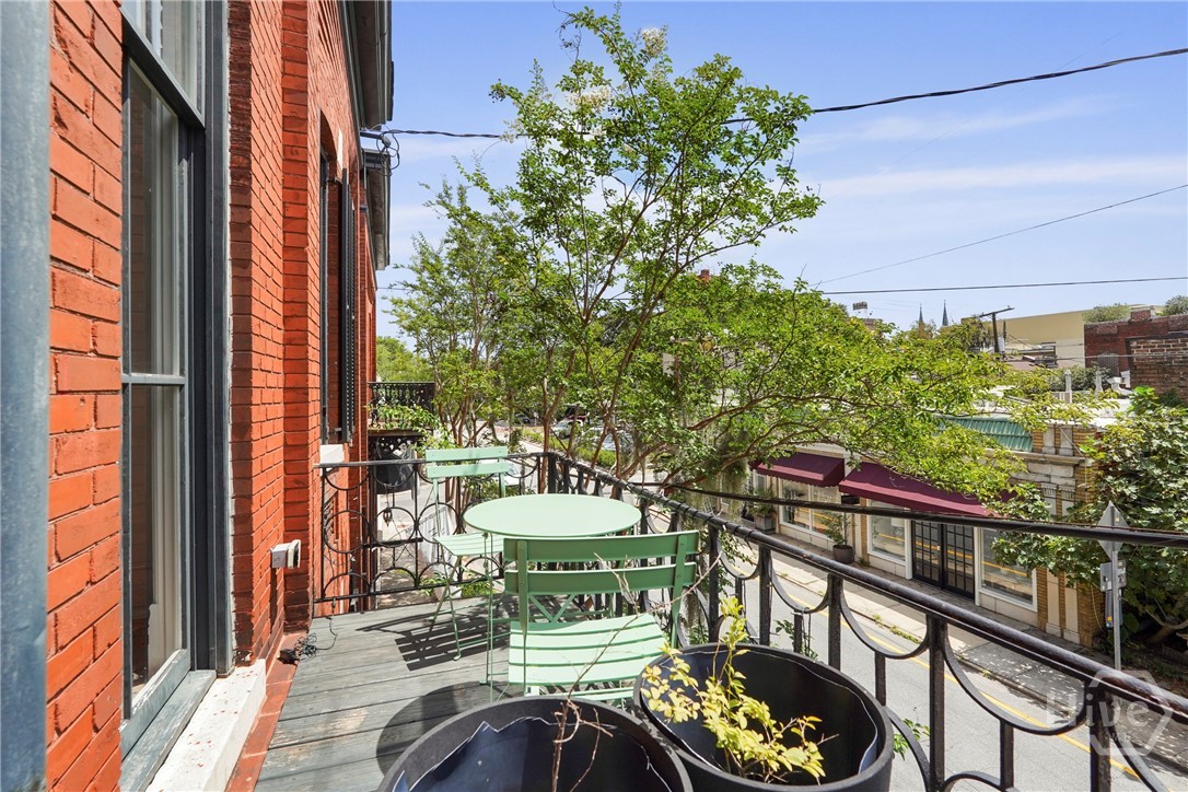 415 Whitaker Street