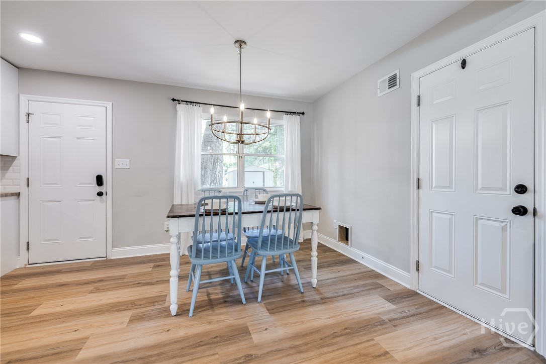 10 Arrowhead Court