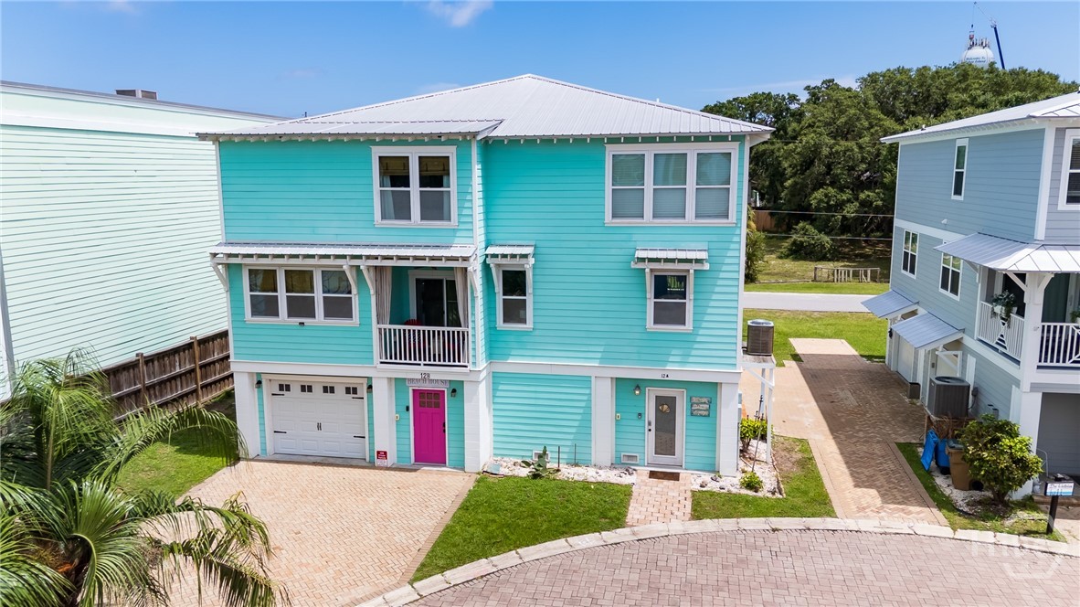 12 Village Place B